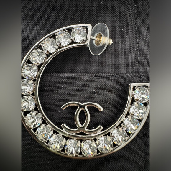 23A CHANEL SILVER CC LOGO LARGE CRYSTALS CRYSTAL METAL XL HOOP HOOPS EARRINGS - Picture 13 of 16